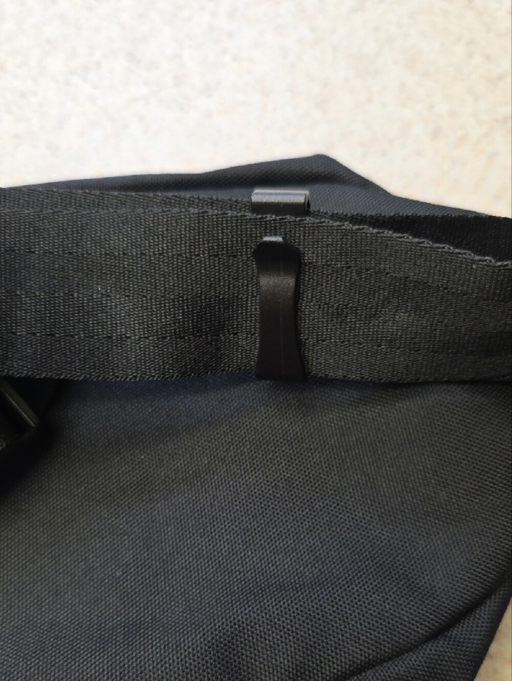 Champion Fanny Pack Waist Bag Adjustable Belt Sling Pack Black Unisex NWOT - Picture 6 of 13